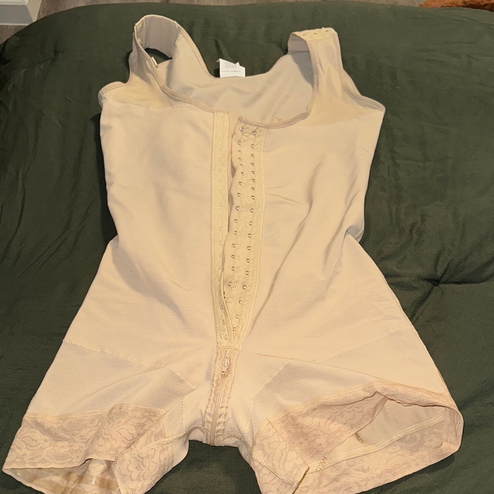 Women's Cream Shapewear Bodysuit